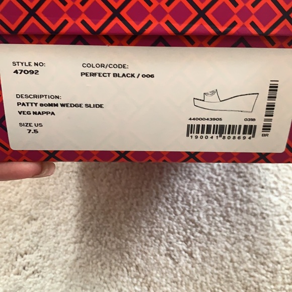 TORY BURCH WEDGE SLIDE BLACK Size 7.5 - Picture 14 of 15